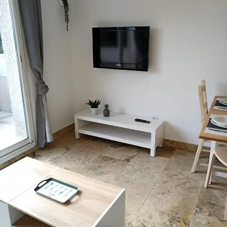 Appartement Lumineux Au Cœur De La Garrigue *