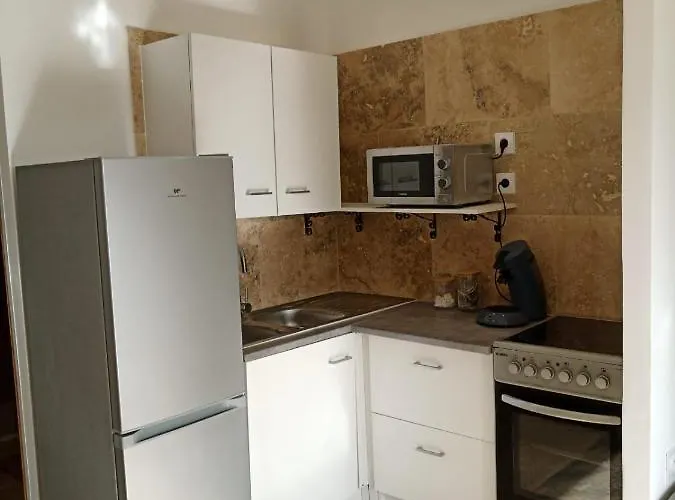 Lumineux Au Coeur De La Garrigue Apartment